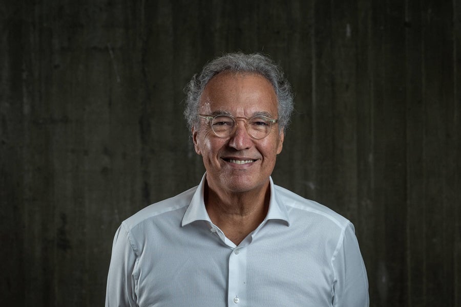 Nizan Guanaes - O publicitário, nascido na Bahia, tem origem libanesa por parte da avó materna. 
