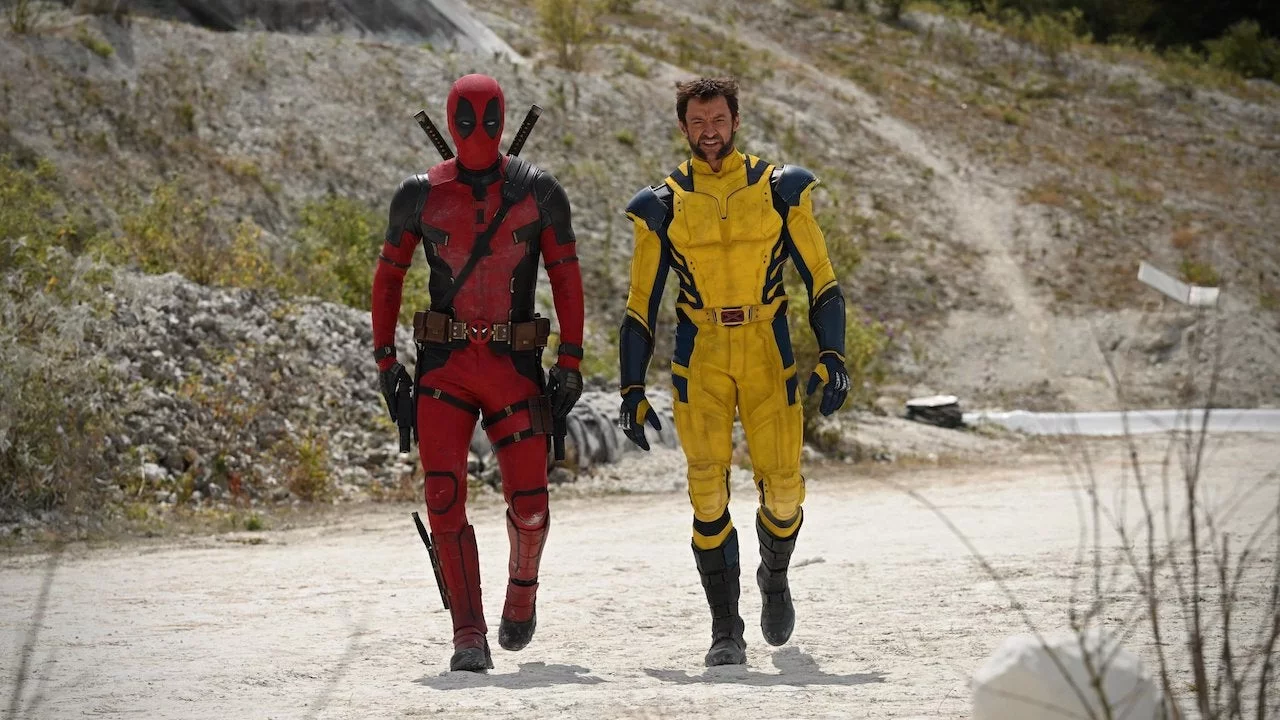 Além de conversarem por mais de uma hora, os dois fizeram uma videochamada com Hugh Jackman, que interpreta Wolverine na franquia X-Men e contracena com Deadpool no filme que leva os nomes dos dois heróis, lançado no fim de julho nos cinemas. 