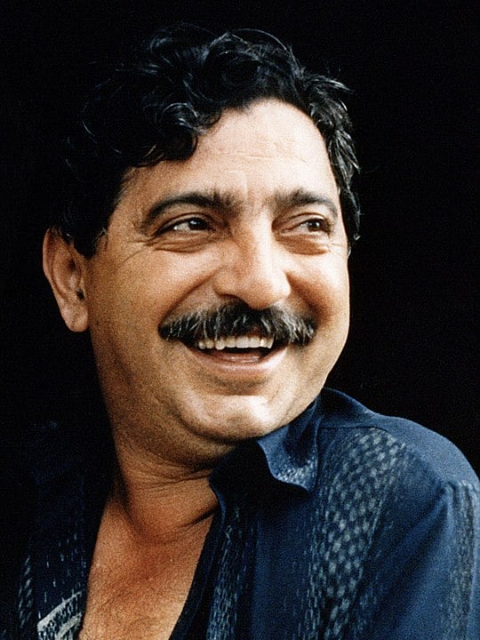 Chico Mendes - O seringueiro e ativista ambiental foi morto a tiros, aos 44 anos, em 22/12/1988, no Acre. O fazendeiro Darly Alves da Silva foi condenado e preso pelo assassinato. 