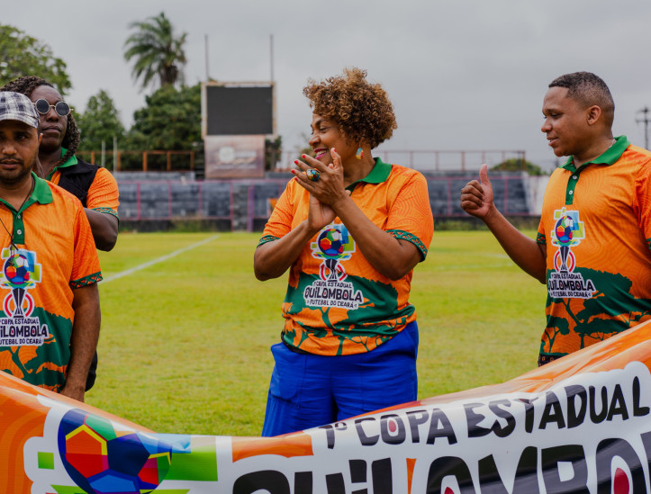 FORTALEZA-CE, BRASIL, 28-09-2024: Primeira Copa Estadual Quilombola de Futebol do Ceará. A partida contou com a presença da Secretária da Igualdade Racial do Ceará,  Zelma Madeira, torcedores e lideranças das comunidades quilombolas. (Foto: Fernanda Barros/O Povo)
