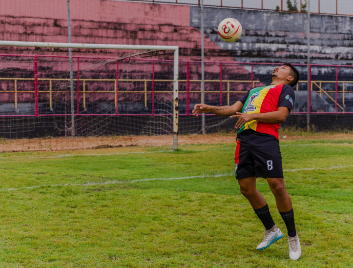 FORTALEZA-CE, BRASIL, 28-09-2024: Primeira Copa Estadual Quilombola de Futebol do Ceará. A partida contou com a presença da Secretária da Igualdade Racial do Ceará,  Zelma Madeira, torcedores e lideranças das comunidades quilombolas. (Foto: Fernanda Barros/O Povo)