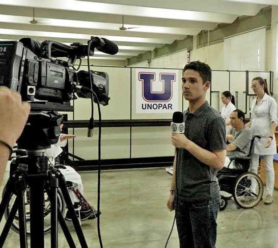 A primeira colocação é de jornalismo, com 87% dos profissionais insatisfeitos. Um jornalista pode trabalhar em televisão, rádio, jornal, site e assessoria de imprensa de instituições públicas ou privadas, bem como em canais de youtube. 