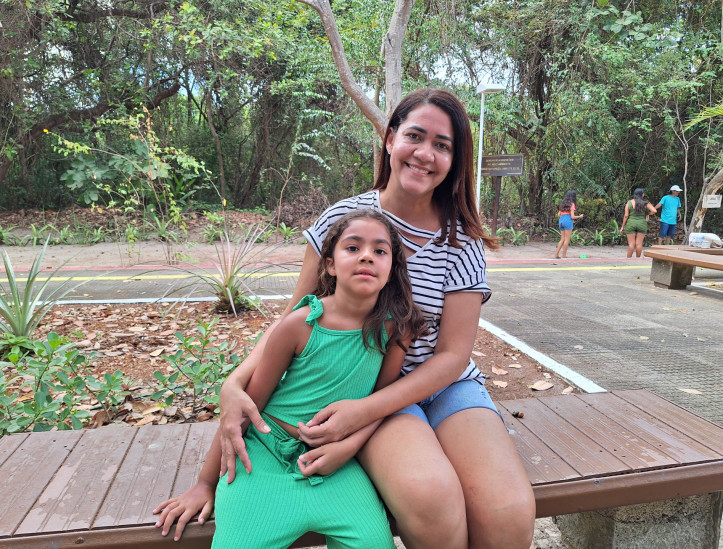 Roberta Duarte, 40, visitou o Parque Botânico com a filha. Ela contou ter o costume de passear em família no local