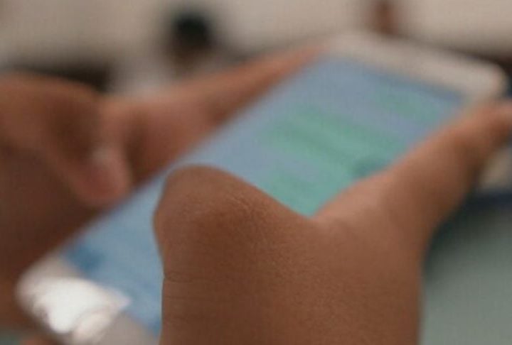 Ele frisou que “estudos e evidências mostram que o uso excessivo tem trazido prejuízo na aprendizagem”.