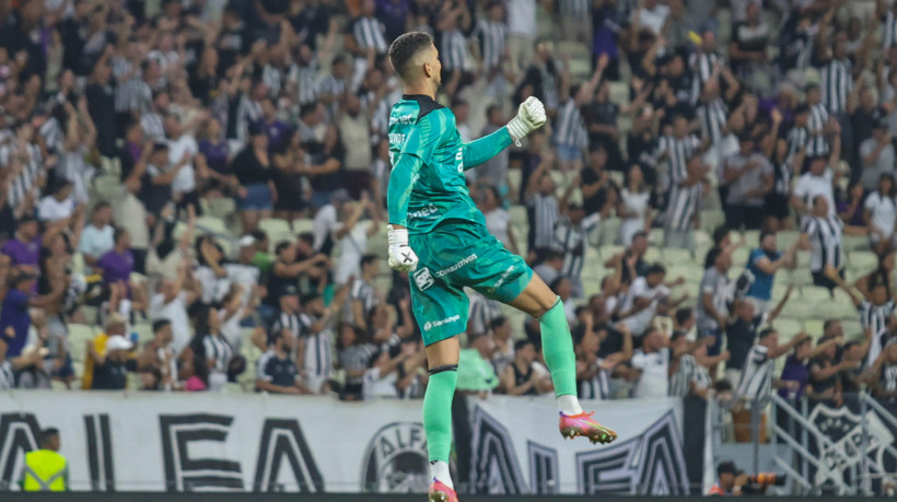 Goleiro Bruno Ferreira no jogo Ceará x Vila Nova, no Castelão, pelo Campeonato Brasileiro Série B 2024