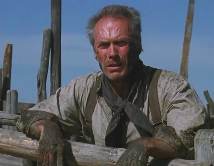 Em 1992, Eastwood estrelou e dirigiu aquela que é considerada uma de suas obras primas: Os Imperdoáveis, pelo qual ganhou seu primeiro Oscar de Melhor Diretor. O filme ainda venceu outras três estatuetas, incluindo de Melhor Filme.