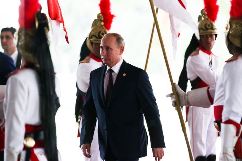 Antes de ingressar na vida política, Putin foi espião da KGB - agência de inteligência da antiga União Soviética - por 16 anos.
