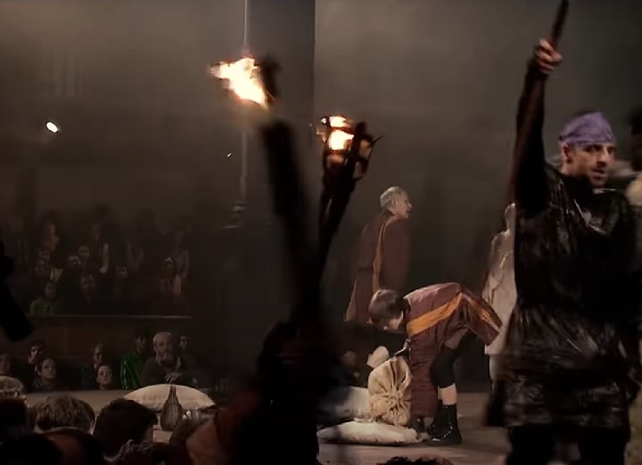 O lugar oferece visitas guiadas, exposições que exploram a vida e a obra de Shakespeare, além de peças que utilizam técnicas e interpretações condizentes com a época elisabetana. Conheça outros teatros belíssimos pelo mundo!