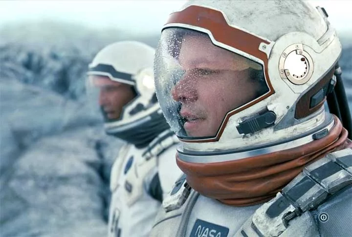 Na sequência da carreira, Damon também participou da obra Interestelar (2014), filme do diretor Christopher Nolan. A trama conta a história de um grupo de exploradores que faz uso de uma nova ferramenta para viajar no espaço. 