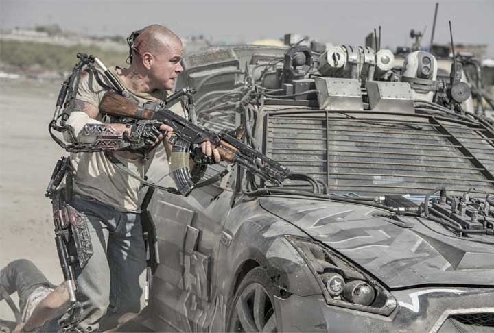 Em Elysium (2013), a secretária do governo Rhodes (Jodie Foster) faz de tudo para preservar o estilo de vida luxuoso da cidade, porém um pobre cidadão da Terra (Matt Damon) tenta um plano ousado para trazer de volta a igualdade entre as pessoas.