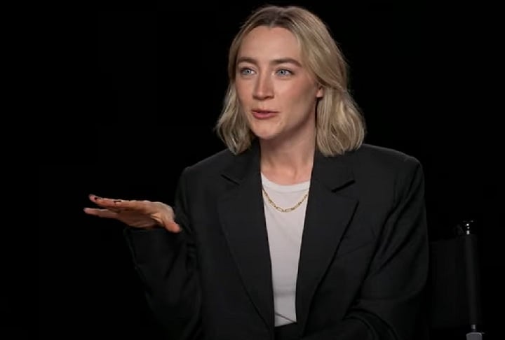 “Você foi oferecida para Yelena? Quase interpretou Yelena em 'Viúva Negra'?”, perguntou o apresentador. “Como você soube disso?”, respondeu a atriz.