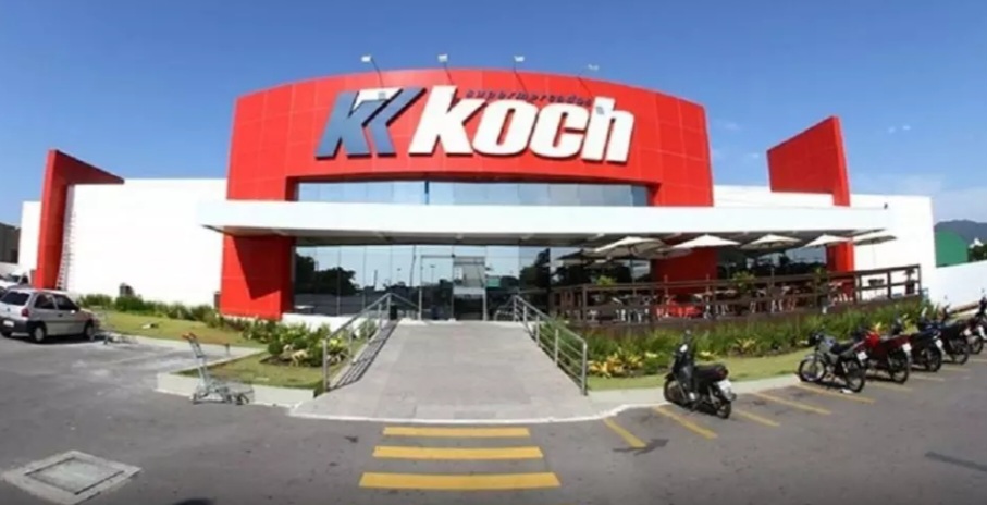 Em nono: o Koch Supermercados, fundado em 1983 em Curitiba, é uma das principais redes de supermercados do Paraná e Santa Catarina. Em 2023, alcançou um faturamento de R$ 1,7 bilhões, destacando-se por sua forte presença regional e compromisso com a qualidade e inovação.