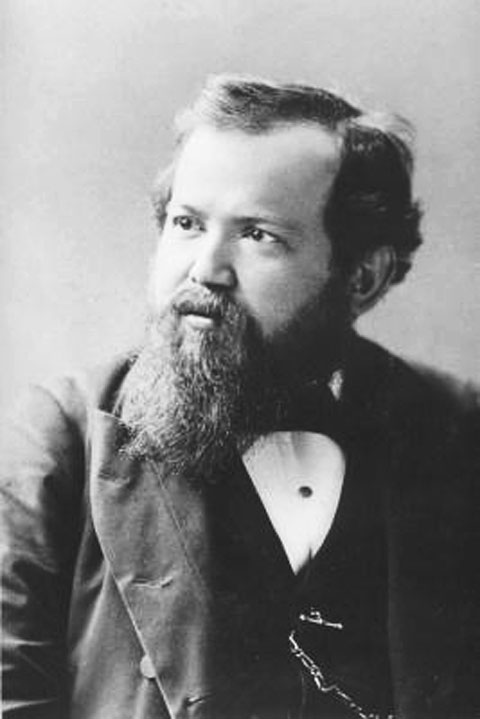 Wilhelm Steinitz (1836-1900) - Nascido em Praga (Império Austríaco), desenvolveu estratégia para o jogo e compôs problemas abordando cientificamente a movimentação das peças. Campeão 4 vezes. Adquiriu nacionalidade americana. Ficou perturbado pouco antes de morrer, dizendo que havia derrotado Deus no xadrez. 