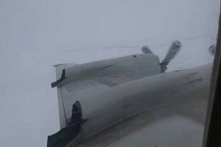 Para lançar suas cinzas no furacão, seus colegas utilizaram uma aeronave.