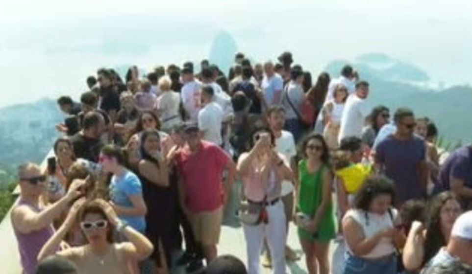 Dom Orani lembrou que o Cristo Redentor é um símbolo do Brasil para o mundo. Um monumento à fé unindo as pessoas e que atrai visitantes de todo o planeta.