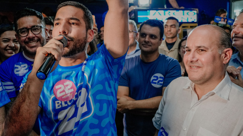 Roberto Cláudio apoiou a campanha de André Fernandes para a Prefeitura de Fortaleza no segundo turno das eleiçoes de 2024
