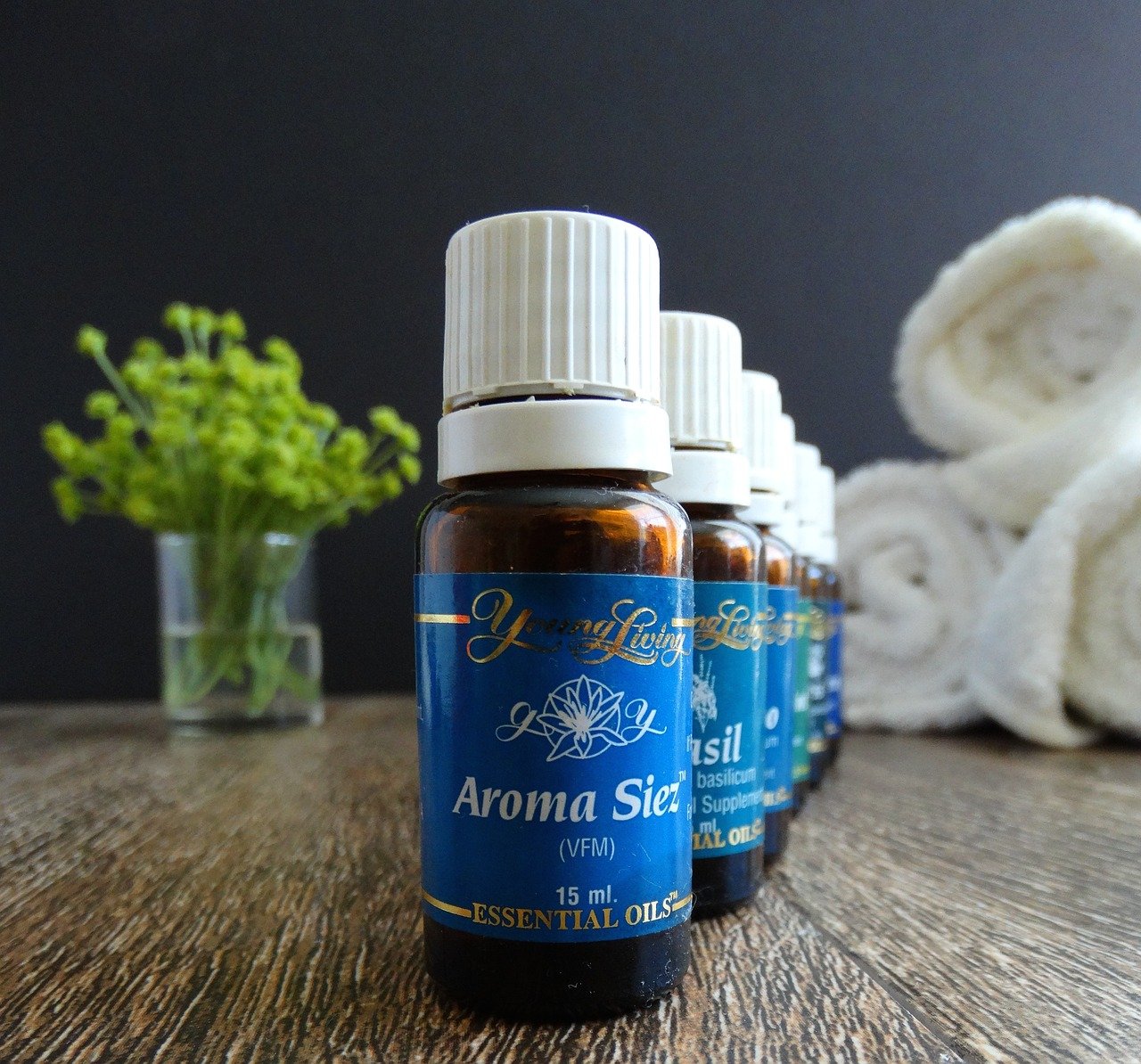 Atenção! Nem todo mundo pode realizar a aromaterapia. Existem contraindicações e é bom ficar ligado.