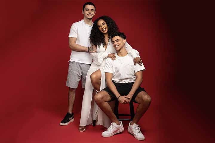 “É um momento para todos e uma experiência boa para eles morarem com o pai. Foi pensado e foi para tudo”, declarou Valenssa. 
