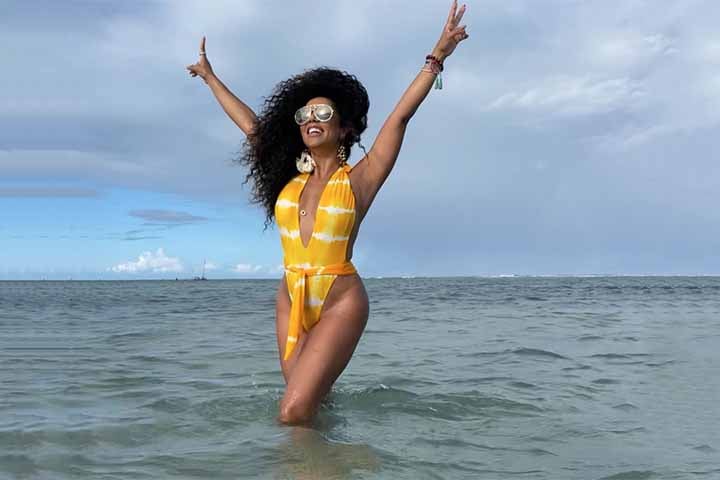 O “reinado” de Valenssa durou até 2005, quando ela ficou grávida do seu filho e transferiu o título para Giane Carvalho.
