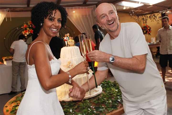 Em 2019, Valenssa revelou que ela e Hans Donner haviam se separado após 27 anos de união. “Acabou por um desgaste natural do tempo. Hoje ele é um amigo e vai ser sempre importante para mim”, afirmou à revista Marie Claire. 
