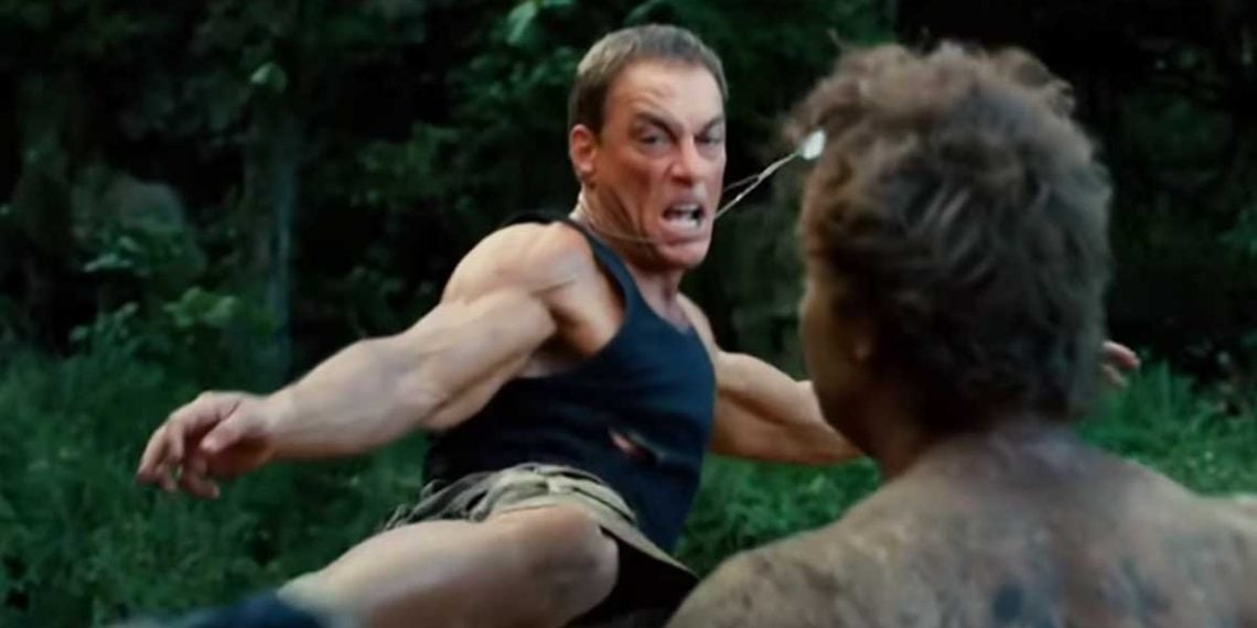 A traição aconteceu com a também atriz Darcy La Pier. Anos depois, ambos se casaram e tiveram um filho chamado Nicholas. No entanto, Van Damme também traiu Darcy. O adultério aconteceu nas gravações de Street No entanto, Van Damme também traiu Darcy. O adultério aconteceu nas gravações de Street Fighter, com a atriz e cantora Kylie Minogue. 