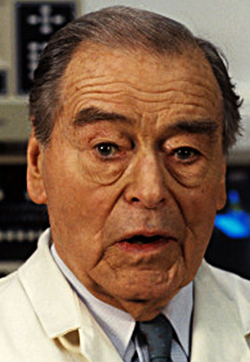 Curiosamente, Sebastian Shaw ficou conhecido apenas por esse papel. Sua carreira não teve outros trabalhos expressivos de alcance internacional.
