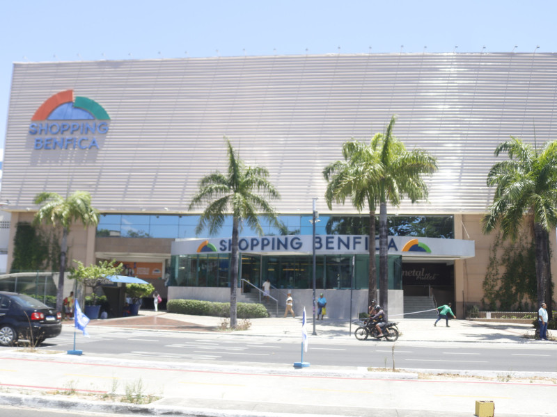 Aniversário do Shopping Benfica terá shows, sorteios e um bolo a 13 metros de altura Aniversário do Shopping Benfica terá shows, sorteios e um bolo a 13 metros de altura