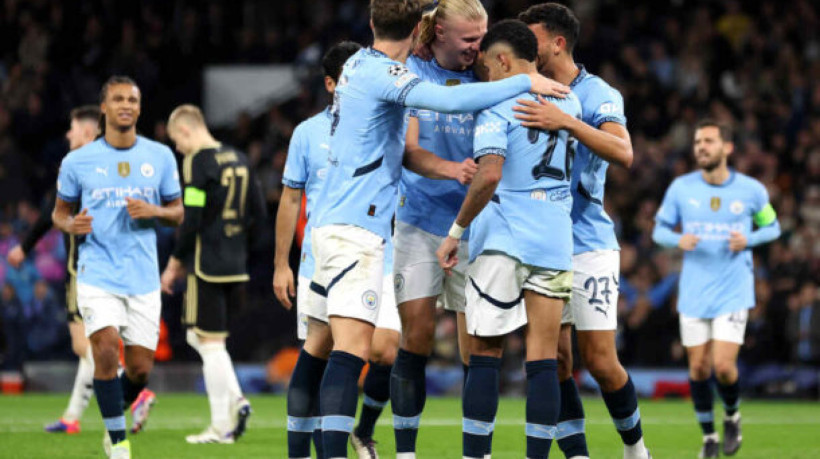 Com dois do norueguês, um deles à la Ibrahimovic, equipe inglesa faz 5 a 0 sobre o Sparta Praga. Matheus Nunes e Savinho brilham