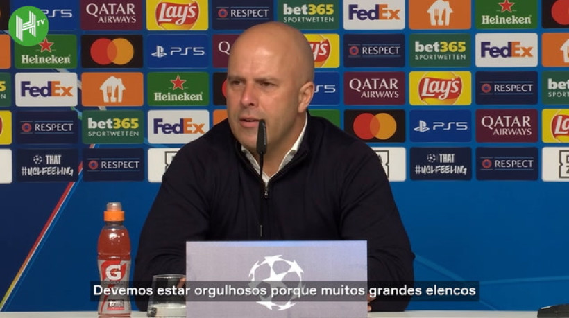 Slot sobre recordes no Liverpool: 'Troféus são melhores'