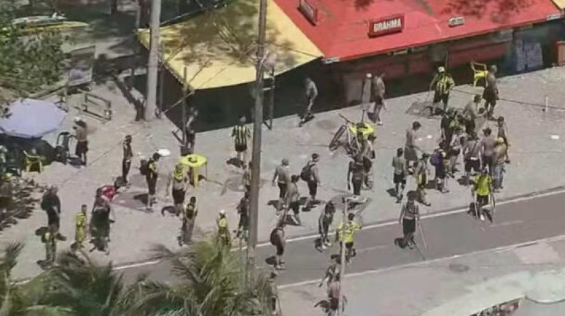 Confronto aconteceu em frente à praia do Recreio, na Zona Oeste. Peñarol enfrenta o Botafogo nesta quarta-feira pela Libertadores