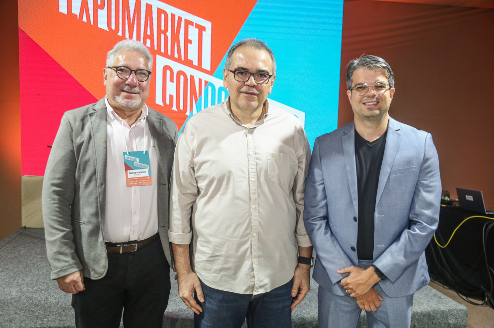 Expomarket Condom&iacute;nios, no RioMar Fortaleza: George Melo, diretor executivo da Adconce; Jo&atilde;o Dummar Neto, presidente executivo do GCOP; e Saulo Ven&acirc;ncio, presidente da Associa&ccedil;&atilde;o de S&iacute;ndicos do Estado do Cear&aacute; (Assos&iacute;ndicos/CE)