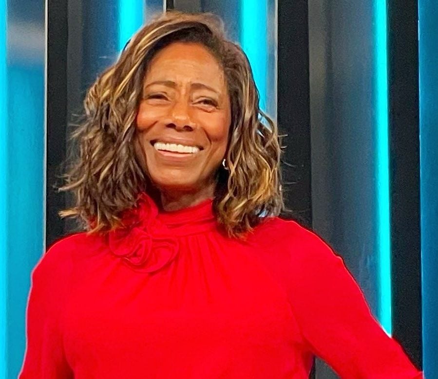 No Fantástico, ela assumiu o posto de Glória Maria (1949 - 2023), um dos principais nomes do jornalismo da emissora. 
