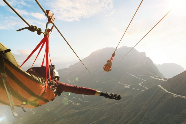 Com isso, os organizadores superam a tirolesa Jabal Jais Flight (foto), nos Emirados Árabes, que se estende por 2.380 metros. Ela tirolesa foi  certificada pelo Guinness Book como a maior do mundo após superar a tirolesa The Monster, em Porto Rico.