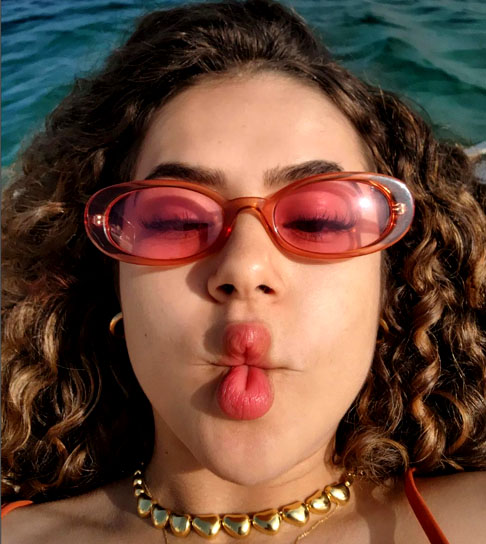 Maisa também se queixa de sofrer de paralisia do sono, uma sensação que ela já revelou em entrevistas que classifica como horrível. 