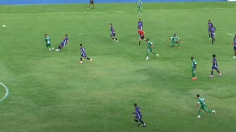 Em jogo da terceira divisão do Campeonato Paranaense, Igor Bambam faz o gol que Pelé não fez, porém, seu time foi eliminado nas quartas de final