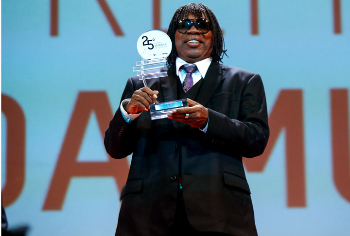 Após a ditadura, participou em 1985 do Nordeste Já, versão brasileira do USA for África que criou as canções Chega de Mágoa e Seca D'água.  homenageado.

