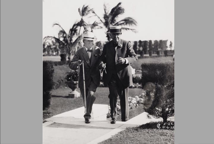 Em 1878, com 31 anos, propôs a si mesmo o desafio de obter luz a partir da energia elétrica. Outros pesquisadores já haviam tentado construir lâmpadas elétricas. Nernst e Swan, por exemplo, haviam obtido alguns resultados, mas seus dispositivos tinham vida bastante curta.