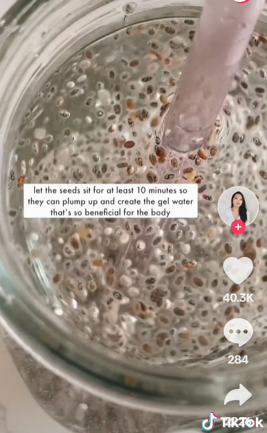 Outro alerta importante é que não se deve substituir refeições por esse tipo de bebida. Na ânsia de emagrecer, há quem se apegue a supostas fórmulas mágicas e deixe de se alimentar de forma adequada. Portanto, água de girino não é uma solução. 