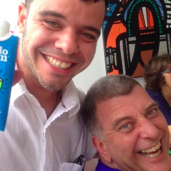 Além do passado na TV, João tinha outra conexão com o mundo artístico: ele era sobrinho do ator e diretor Jorge Fernando, que morreu em 2019, aos 64 anos. 