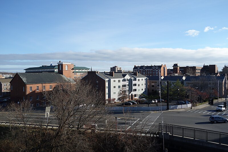 No dia 6/9/1626, colonos puritanos (grupo de protestantes) de origem inglesa colonizaram e fundaram a cidade de Salem, no atual estado de Massachusetts, nos Estados Unidos. 
