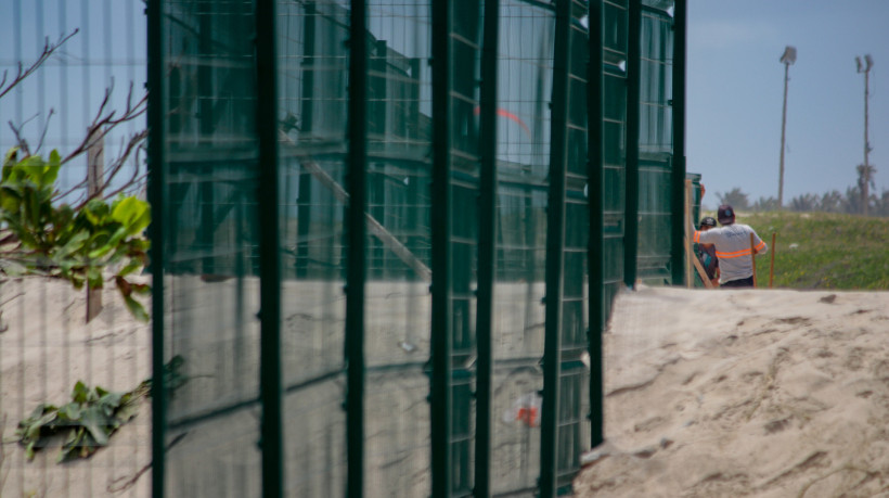 Primeiras intervenções da obra de construção da Dessal, na Praia do Futuro