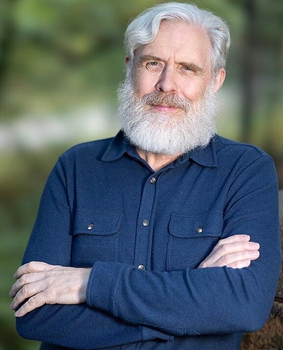 Entre 2013 e 2021, a iniciativa passou para a Colossal, que foi cofundada pelo geneticista de Harvard, George Church.