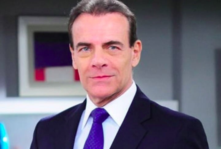 Ele também fez várias participações especiais, como em Sai de Baixo (1997), Você Decide (1998) e Caça Talentos (1998).