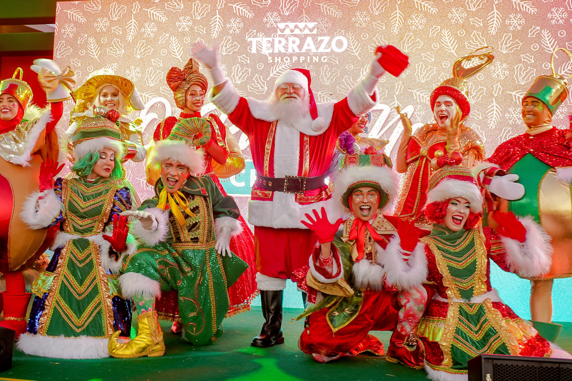 Terrazo Shopping, no Eusébio, foi o primeiro estabelecimento a receber o Papai Noel