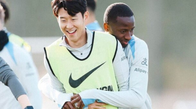 Spurs vem de derrota para o Crystal Palace e busca recuperação contra o Villa, que empatou com o Bournemouth na nona rodada