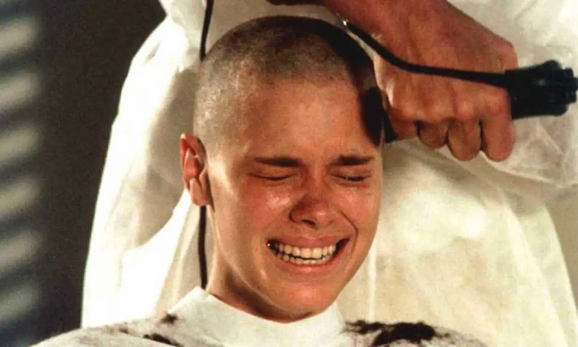 Camila, de "Laços de Família", sofreu com leucemia