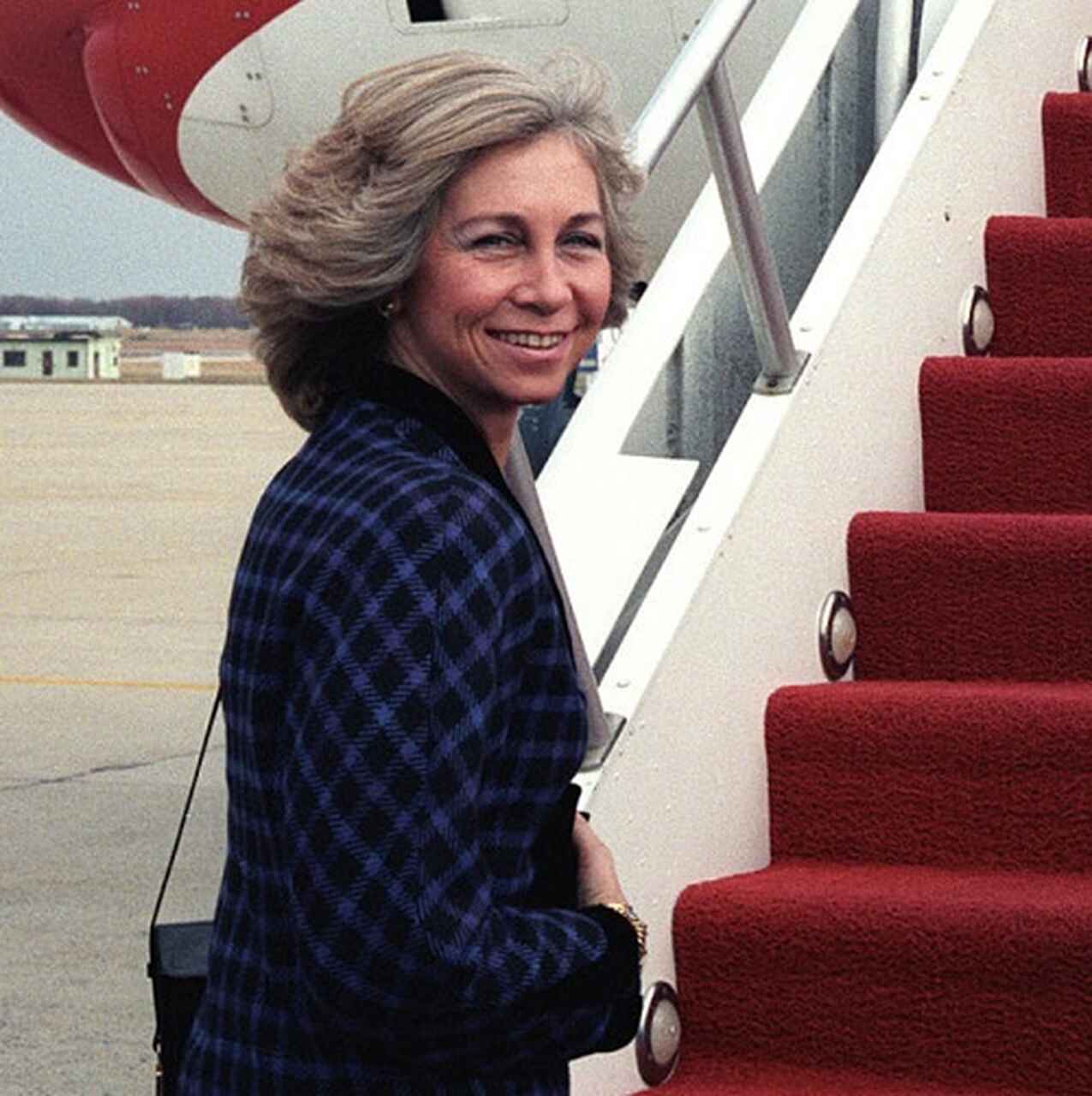 A Rainha Consorte da Espanha, Sofia da Grécia, completa 86 anos no Dia de Finados. Segundo a imprensa internacional, ela vive em Palma de Maiorca, ilha espanhola no Mediterrâneo.