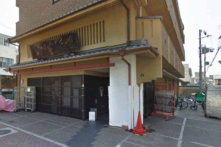 5º lugar: Genda Shigyo - Fundada no ano de 771 (há 1.253 anos) no fim do chamado Período Nara, no Japão, é uma companhia de artigos de papel. 
