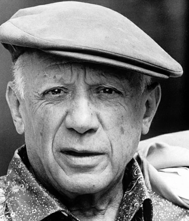 Pablo Picasso é uma das figuras mais emblemáticas da arte moderna.  Nascifdo há 143 anos, até hoje é referência artística mundial. Vamos saber mais sobre este gênio, dos mais influentes até hoje. 