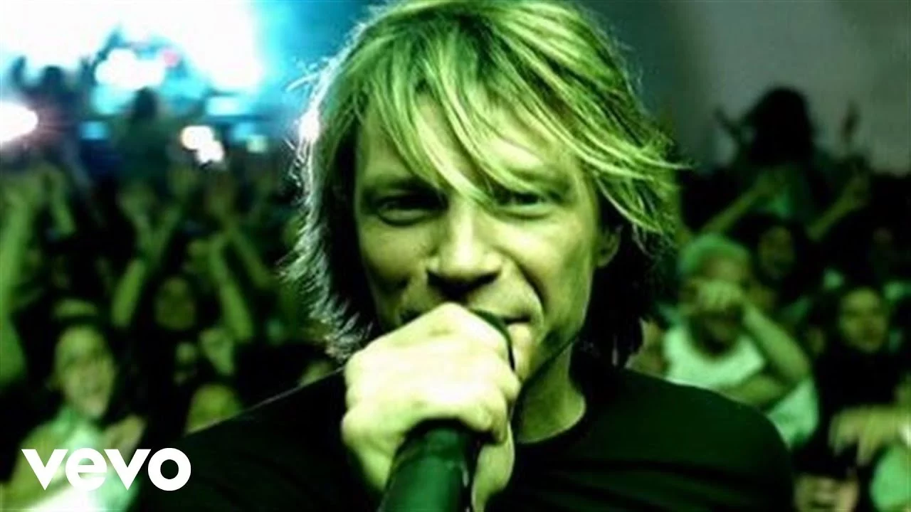 It's My Life é uma música da banda Bon Jovi, lançada em 2000 como parte do álbum Crush. A música é conhecida por sua mensagem de empoderamento e liberdade pessoal. A letra fala sobre superar desafios, enfrentar adversidades e não se arrepender das escolhas feitas.